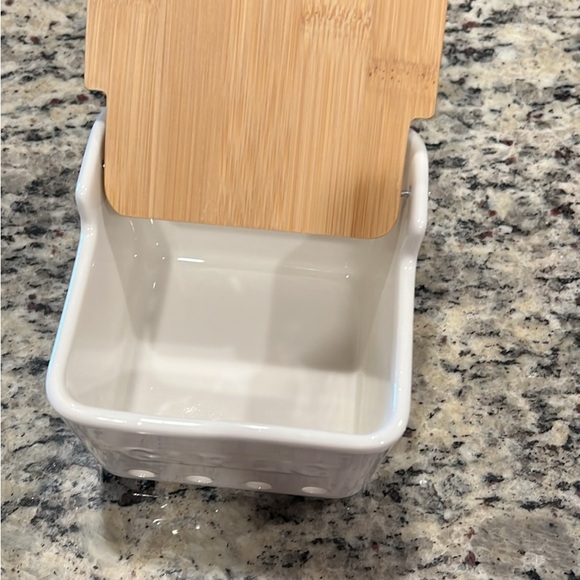 Garlic Canister - Picture 4 of 5